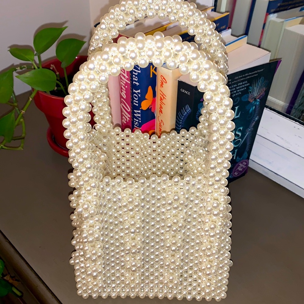 Beautiful Pearl Tote Bag! Handcrafted